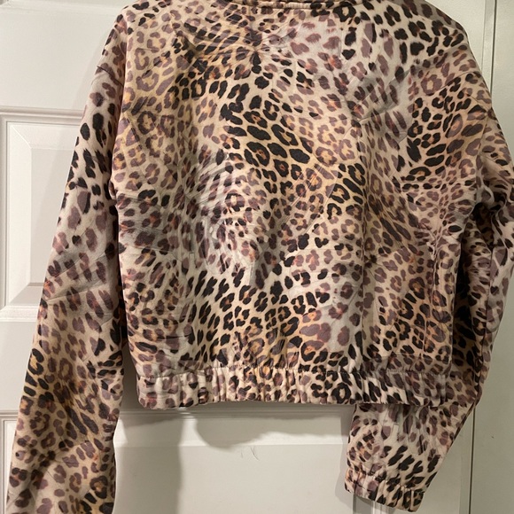 Guess femme fatale pull over - Picture 2 of 3